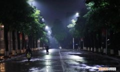 随风潜入夜的下一句，夜深常习听更漏随风潜入夜上什么意思