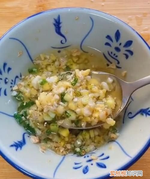 白宰鸡的调汁怎么做