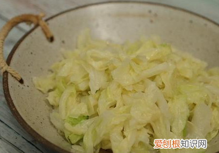 凉拌白菜的做法,拌凉白菜做法凉拌窍门