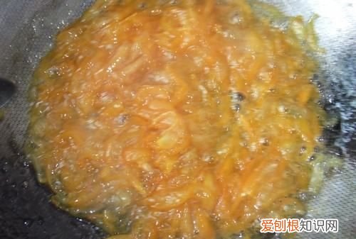 金桔膏的熬制作方法视频，食补佳品金桔冰糖膏的做法