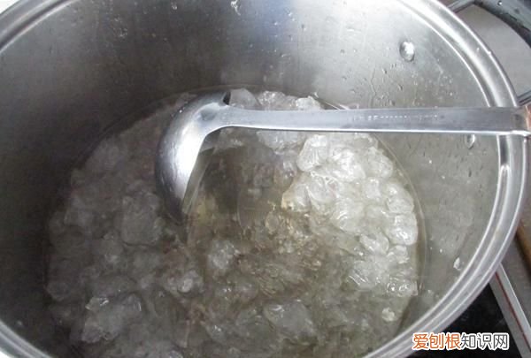糖醋蒜怎么腌才能又白又脆 糖醋蒜怎么腌制好吃又脆