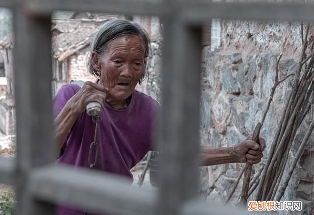 无法形容的爱,无法形容的爱句子