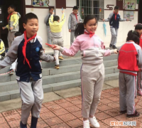 单摇跳绳是怎么跳的，30秒单摇速度跳练习方法