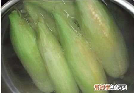 玉米高压锅煮多久，高压锅煮粘玉米多久熟