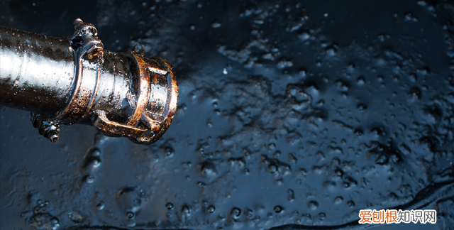 一吨原油能提炼多少柴油和汽油，一桶原油能提炼多少汽油多少柴油