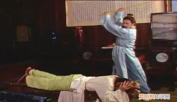 凿栗暴是什么意思