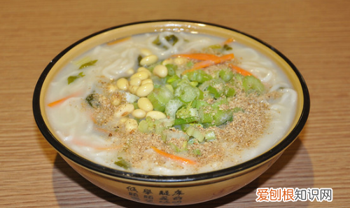 洛阳锅贴的做法，洛阳小吃特色美食