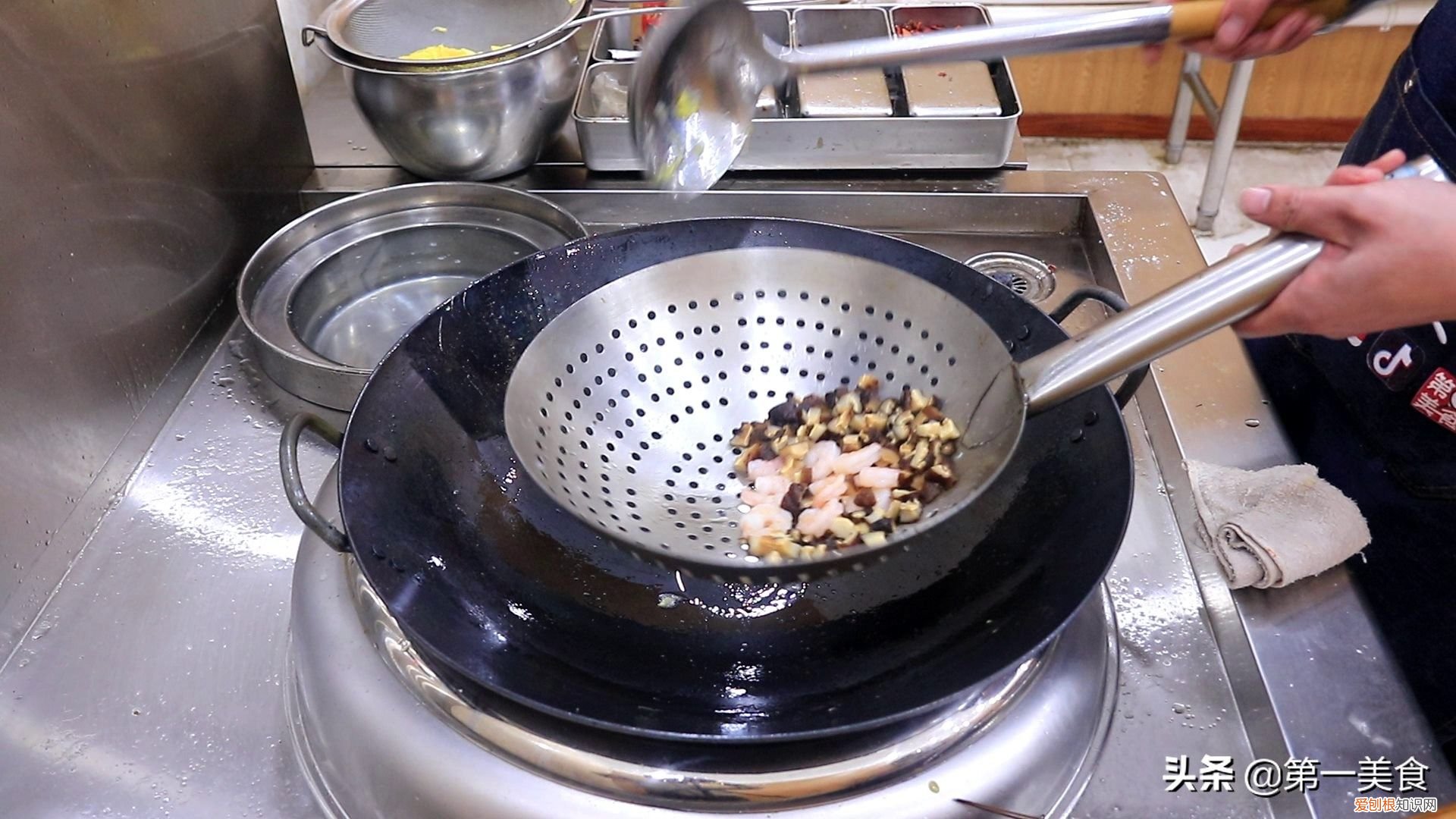 这才是蛋炒饭的地道做法 蛋炒饭怎么做才好吃