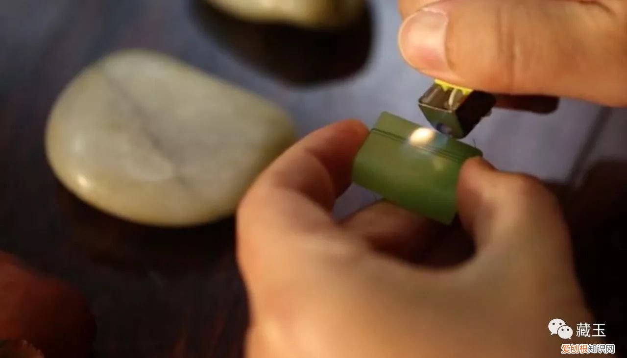 这几种鉴别和田玉真假的方法 怎么鉴别和田玉呢