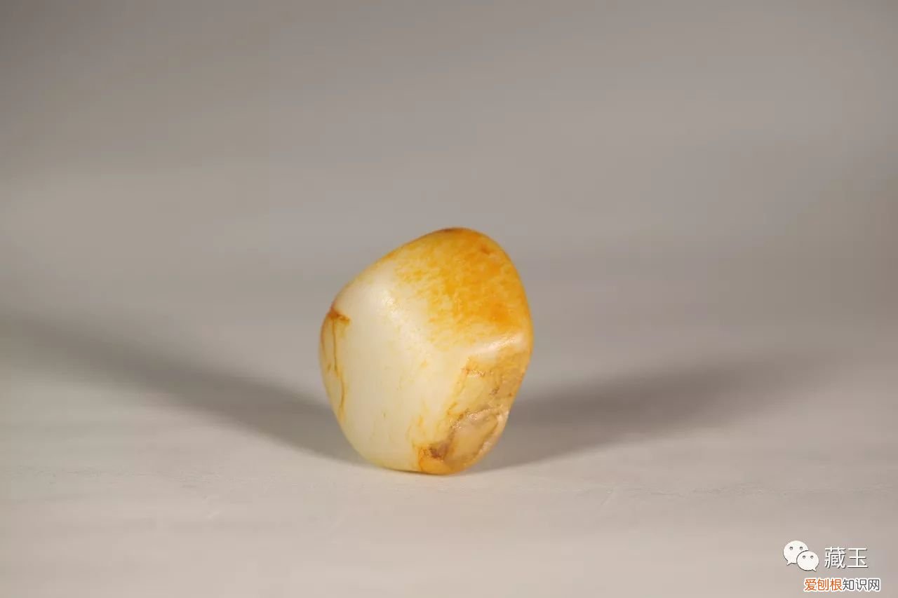 这几种鉴别和田玉真假的方法 怎么鉴别和田玉呢