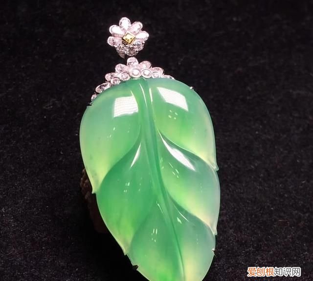 祖母绿vvg是什么意思，翡翠的颜色有哪几种哪一种颜色好看