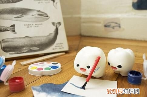 梦见牙齿掉了男人女人梦见意义不一样 梦到掉牙齿是什么意思