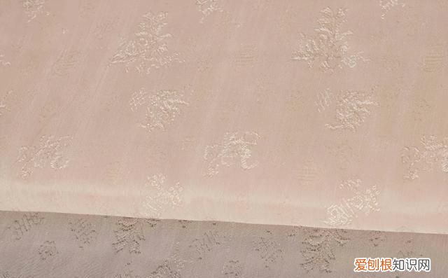 绫罗绸缎这四个字对吗 绫罗绸缎怎么区别