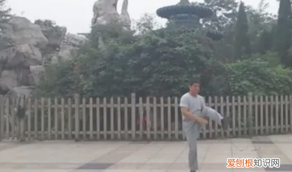 初学者怎么打鞭子,新手怎么练鞭子视频教程