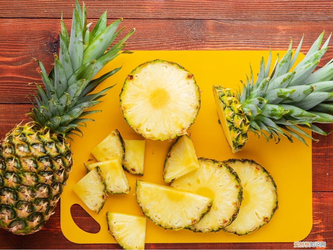 吃菠萝好处多! 吃菠萝的好处