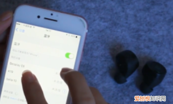 蓝牙耳机如何连手机，华为蓝牙耳机怎样连接手机