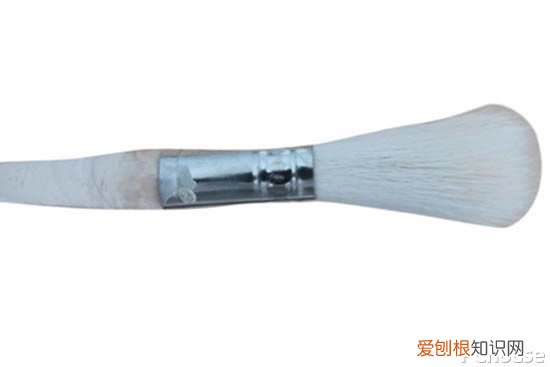 刷墙多少钱一平米 刷墙的步骤介绍 刷墙多少钱
