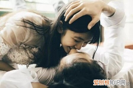 为什么男生喜欢女生挣扎，女朋友个子小抱着做 为什么男生喜欢女生挣扎