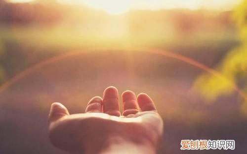 如何处理悲伤的情绪 难过的时候怎么办