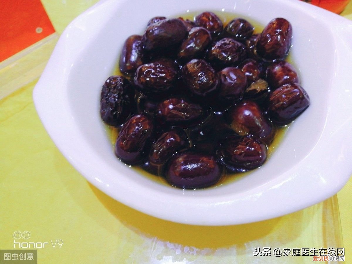 为什么手指会长水泡？ 手指上长小水泡
