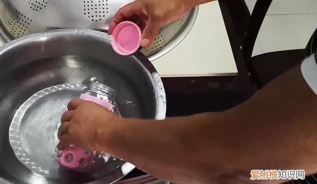 刚买的水杯怎么清洗