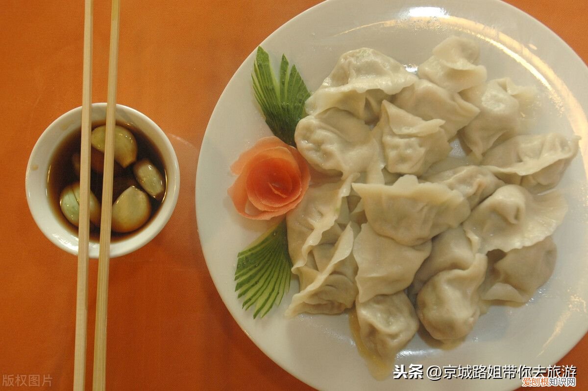 冬至为什么要吃饺子 冬至吃饺子的寓意简洁