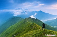 青年节里话青春，白日莫空过 青春不再出发