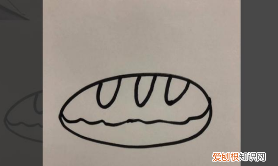 面包怎么画简单又漂亮,怎么画面包;面包简笔画的画法