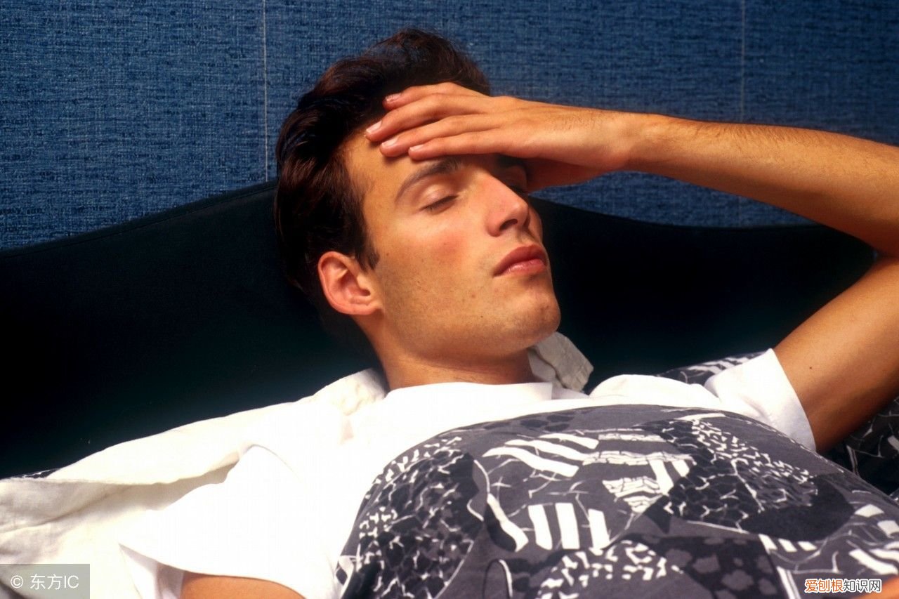 出现这些症状，或是出血热 流行性出血热传染吗