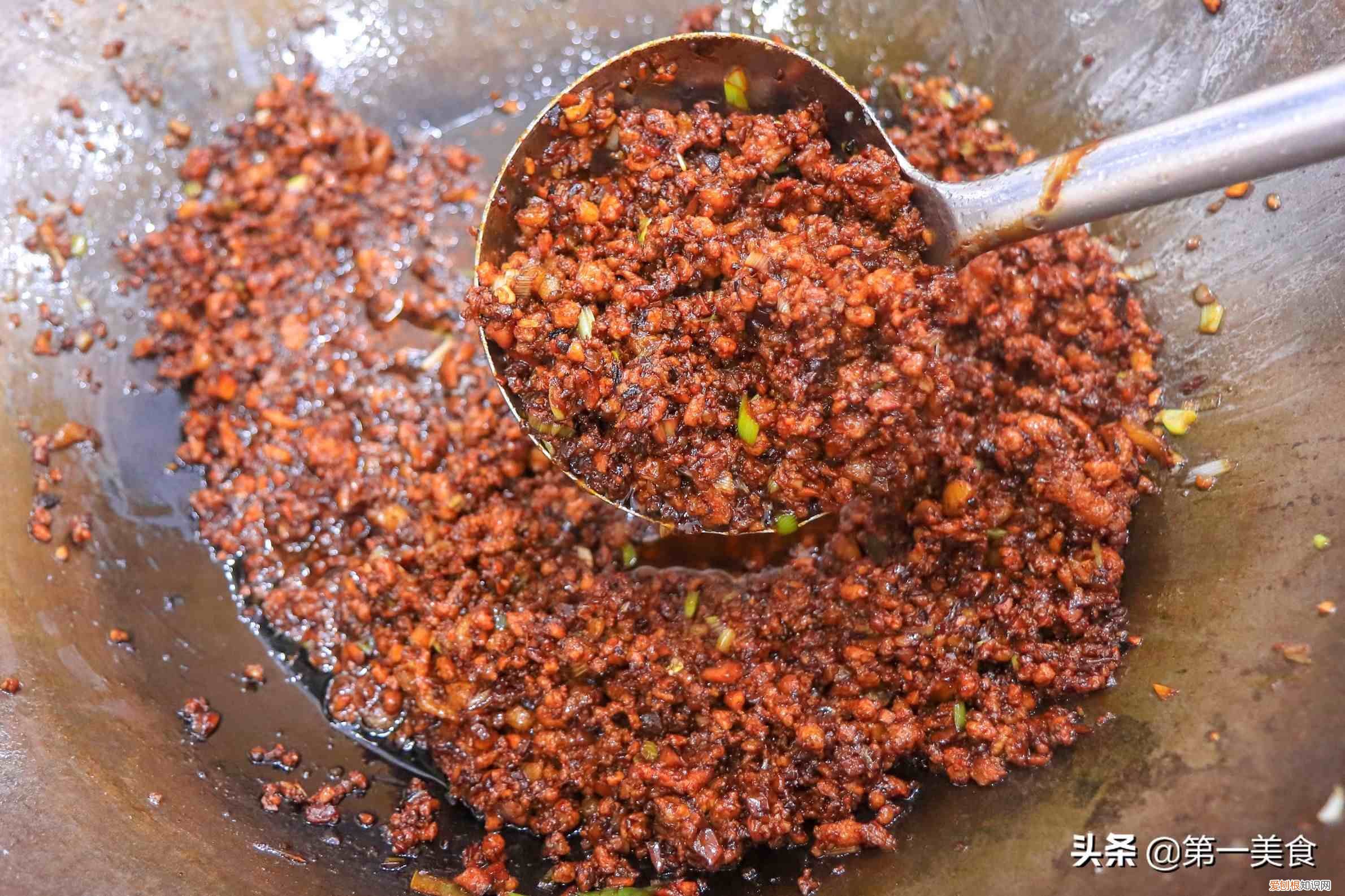 炸酱面怎么做更好吃 炸酱面的酱怎么做