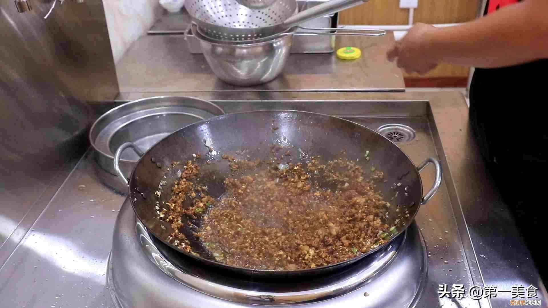 炸酱面怎么做更好吃 炸酱面的酱怎么做