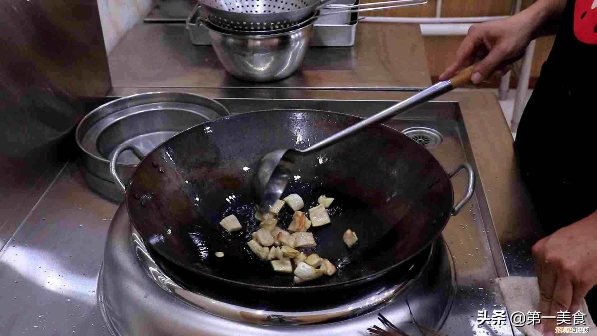 炸酱面怎么做更好吃 炸酱面的酱怎么做