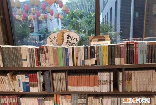 疫情下的人世间丨南京95后女孩和一个书店的“复兴”