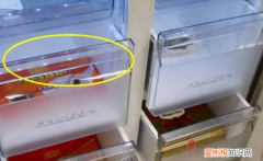 冰箱里很多水怎么解决