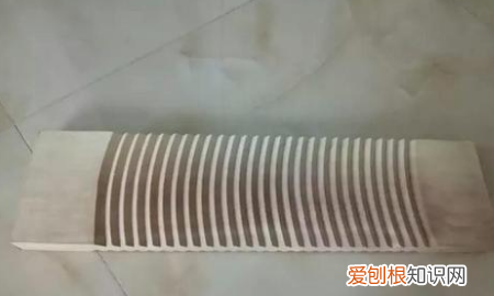 罚站最痛苦最累的方法，怎么穿高跟鞋罚站最累女