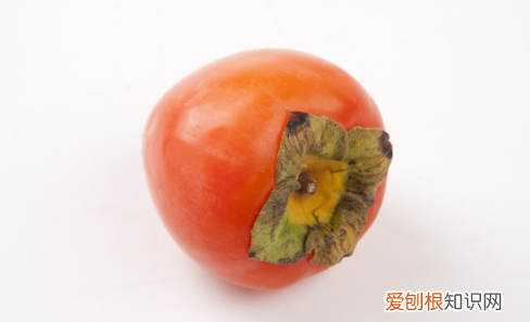 柿子和牛奶一起吃了会怎么办 柿子可以和牛奶一起吃会中毒吗