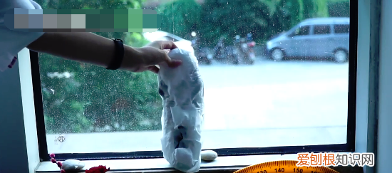 白鞋被84烧黄了怎么弄白