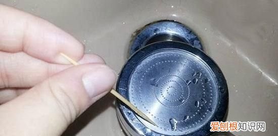 大花洒头堵塞清洗小妙招