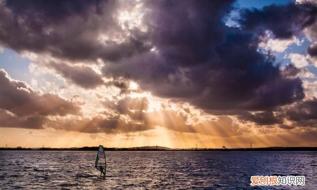 摄影中耶稣光指的是什么光 耶稣光的形成及拍摄方法