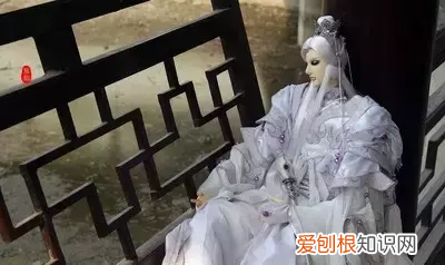 那些非常好听的的武侠人物名字 武侠人物名字