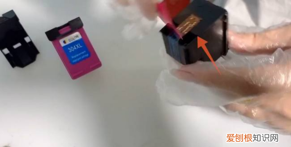 打印机如何换墨盒，打印机墨盒怎么换墨盒视频