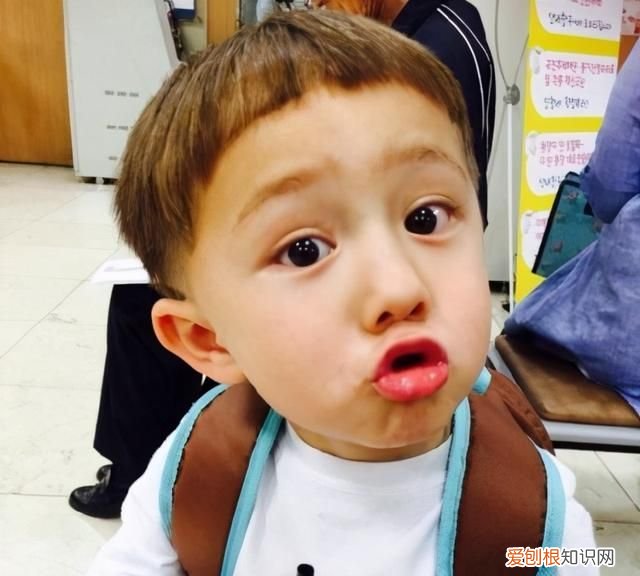 简单大方霸气男孩名字100个 男孩简单大方洋气的名字