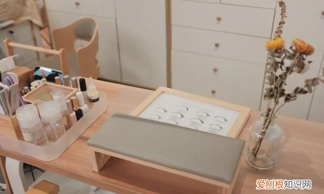 新360行｜佛系美甲师：拒绝内卷，在喜欢的地方做喜欢的事