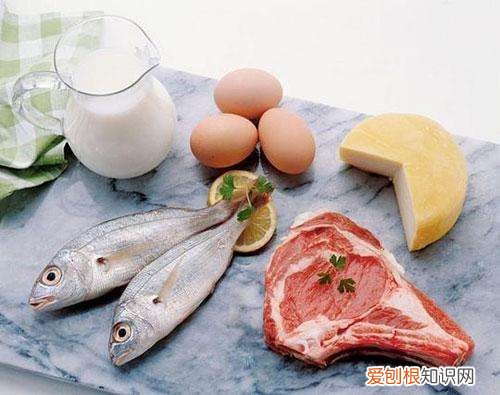 怎么才能让白头发变黑？ 怎样白发变黑发