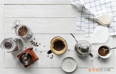 脚后跟总是疼是咋回事？ 脚后跟疼什么原因