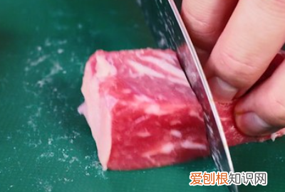 空气炸锅烤牛排的做法,空气炸锅版烤牛排的做法步骤