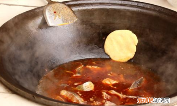 怎么炖清江鱼好吃,炖清江鱼的家常做法