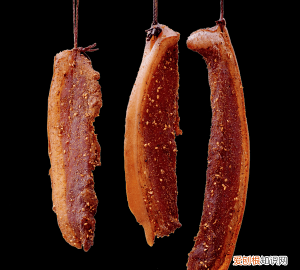 腌肉之前肉要不要洗一下,腌肉在晒之前为啥要用热水洗