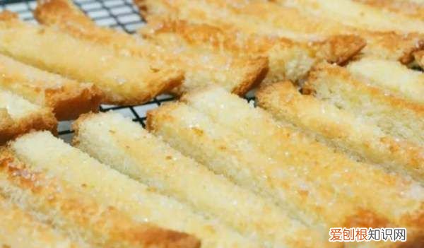 面包片怎么吃好吃,面包片夹什么好吃
