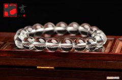 天然白水晶的作用与功效！ 白水晶的功效！